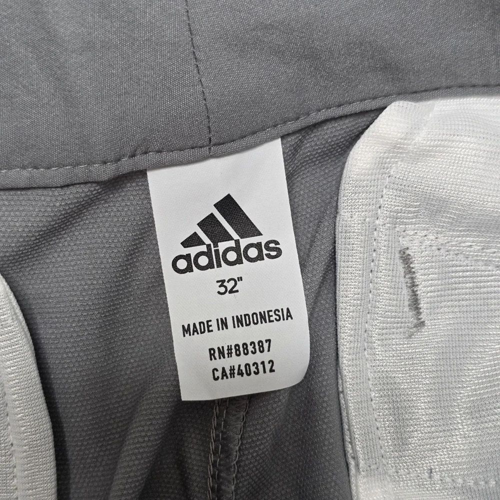 ADIDAS  PERFORMANCE GOLF SHORTS MEN'S SIZE 32 GRAY  NWT GU2681